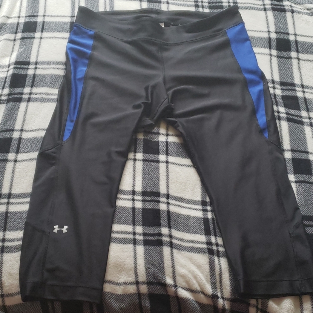 UA compression leggings (capri)
